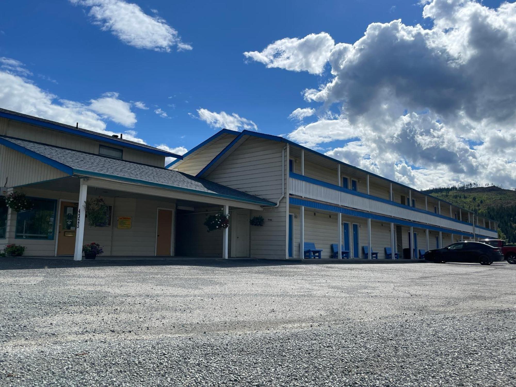 Y-5 Motel Barrière Kültér fotó